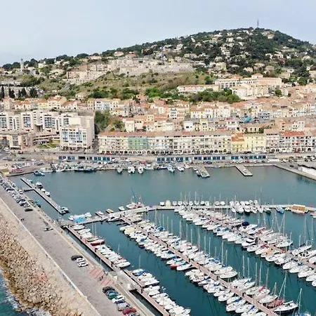 T4 Coeur De Ville, * Sète